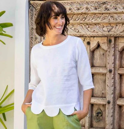 SS Scallop Hem Top