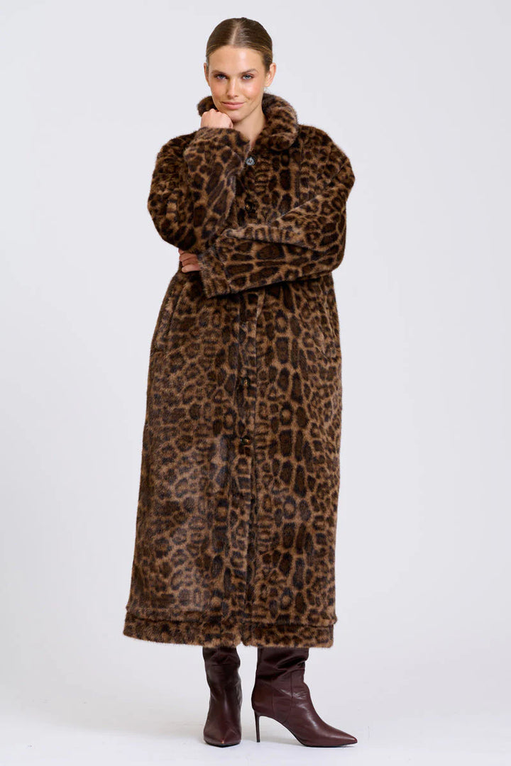 Leopard Fur/Reversible Coat