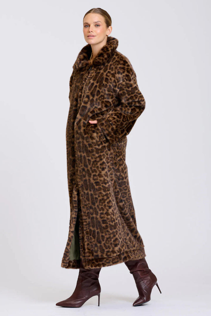 Leopard Fur/Reversible Coat