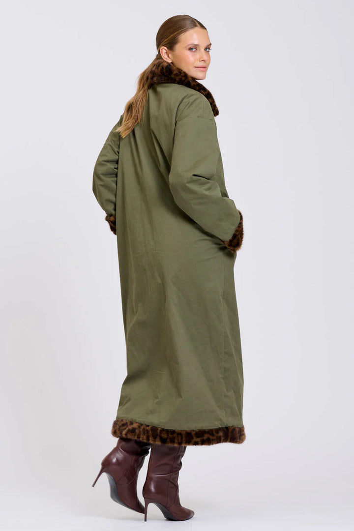 Leopard Fur/Reversible Coat