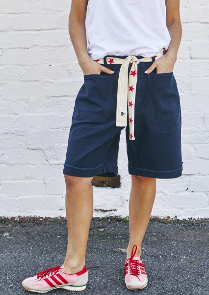 NEW WEEKEND STRETCH SHORT - NAVY