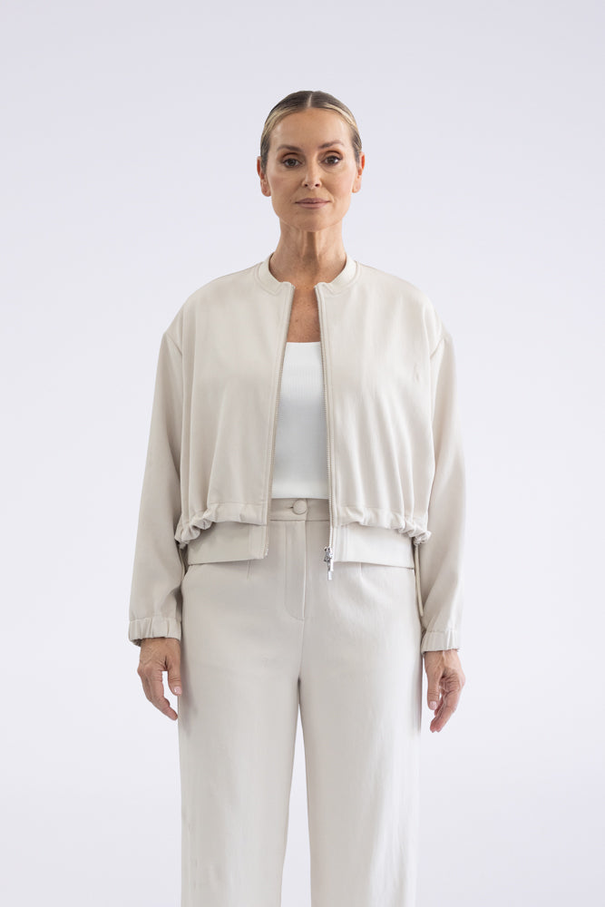 Chiara Bomber