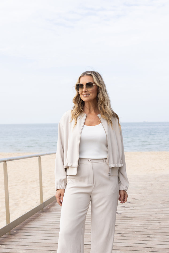 Chiara Bomber