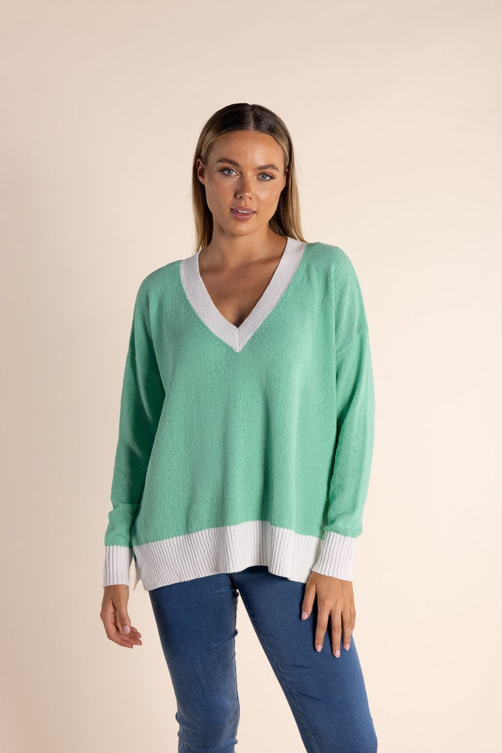 V- Neck Knit w Contrast Rib