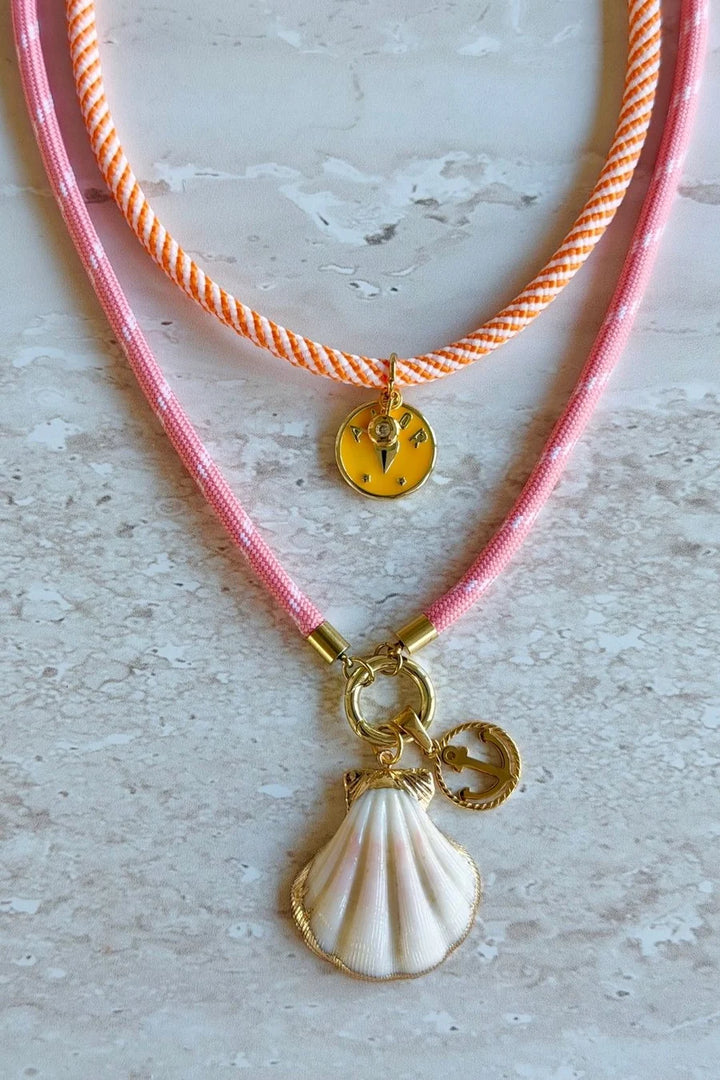 Rosa Conchiglia Rope Necklace