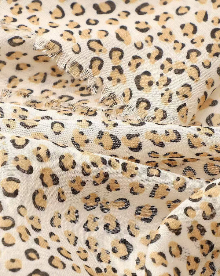 Sasha Classic Leopard Scarf