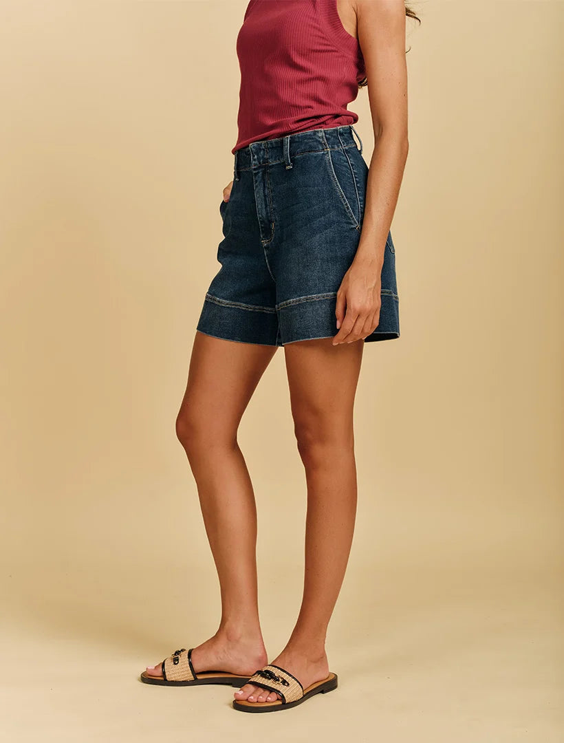 Daisy Denim Short