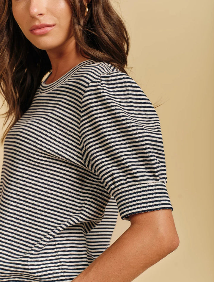 Elisa Tee