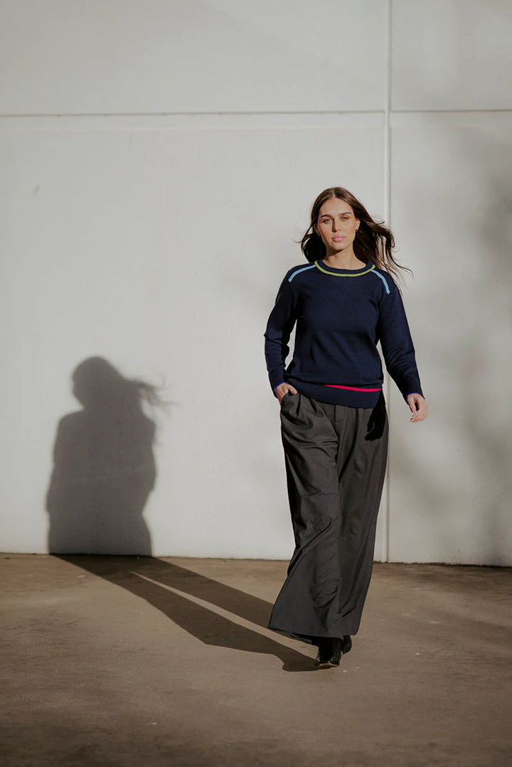 Contrast Trim Knit