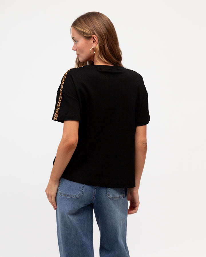 Easy Tuck Tee- Leopard stripe