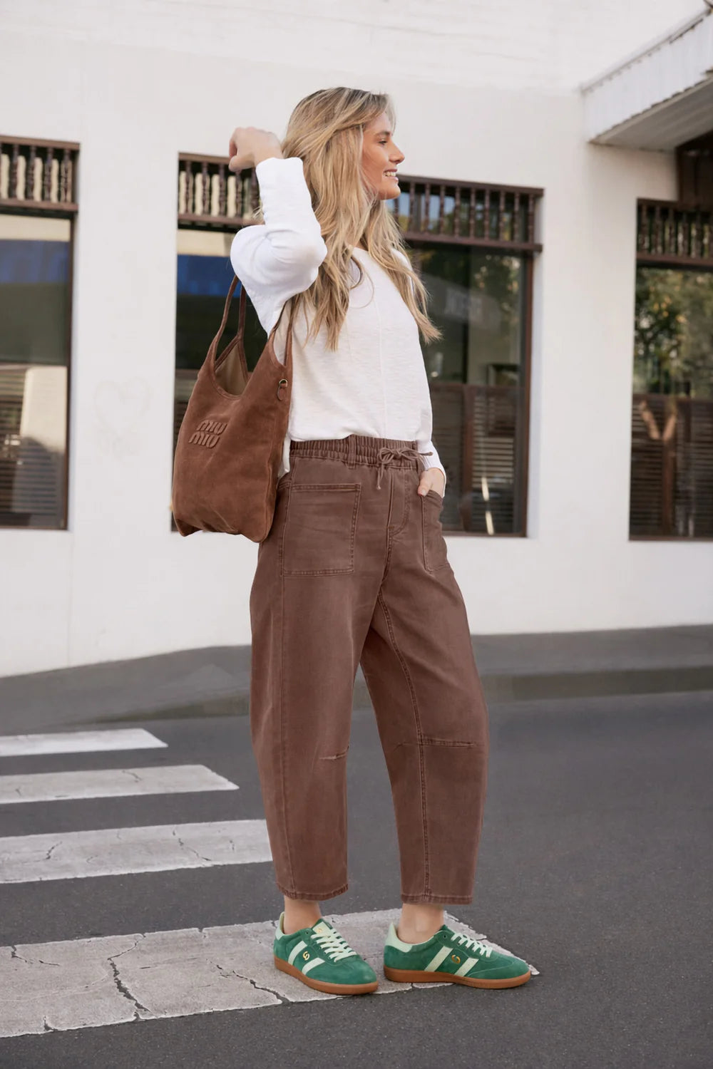 Leo Barrel Jeans- Chocolate