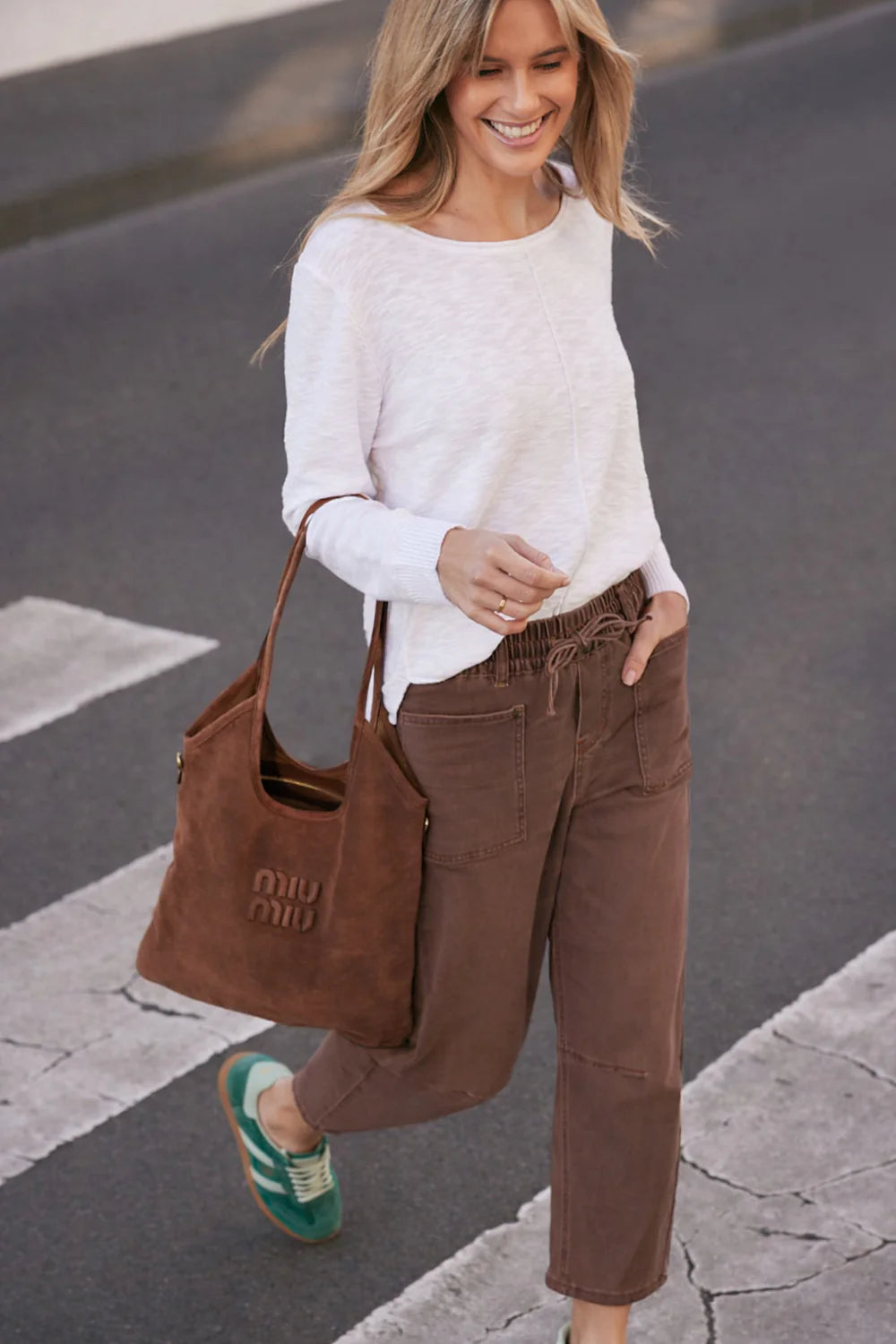 Leo Barrel Jeans- Chocolate
