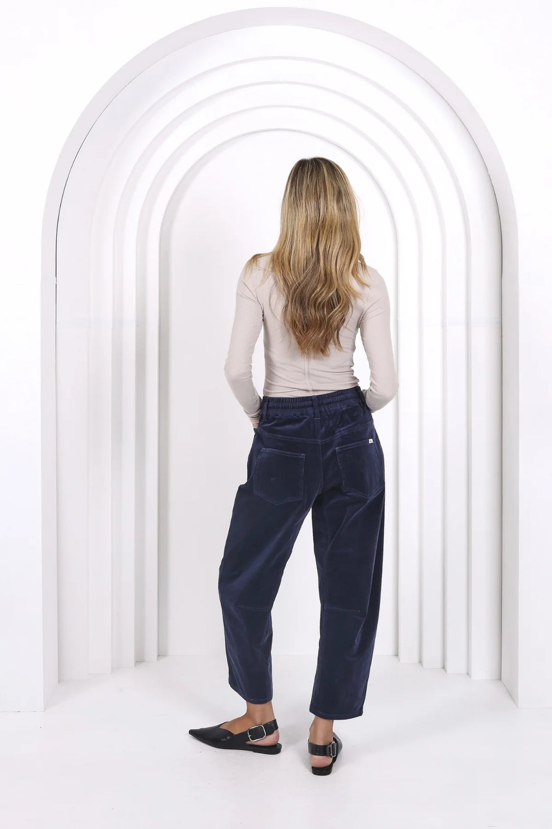 Leo Barrel Cord Jeans