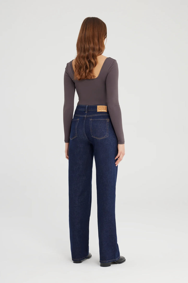 Nova Jeans