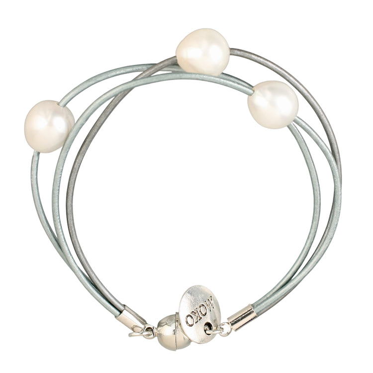 3 strand leather/pearl bracelet