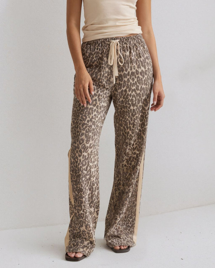 Washed Leopard Jean
