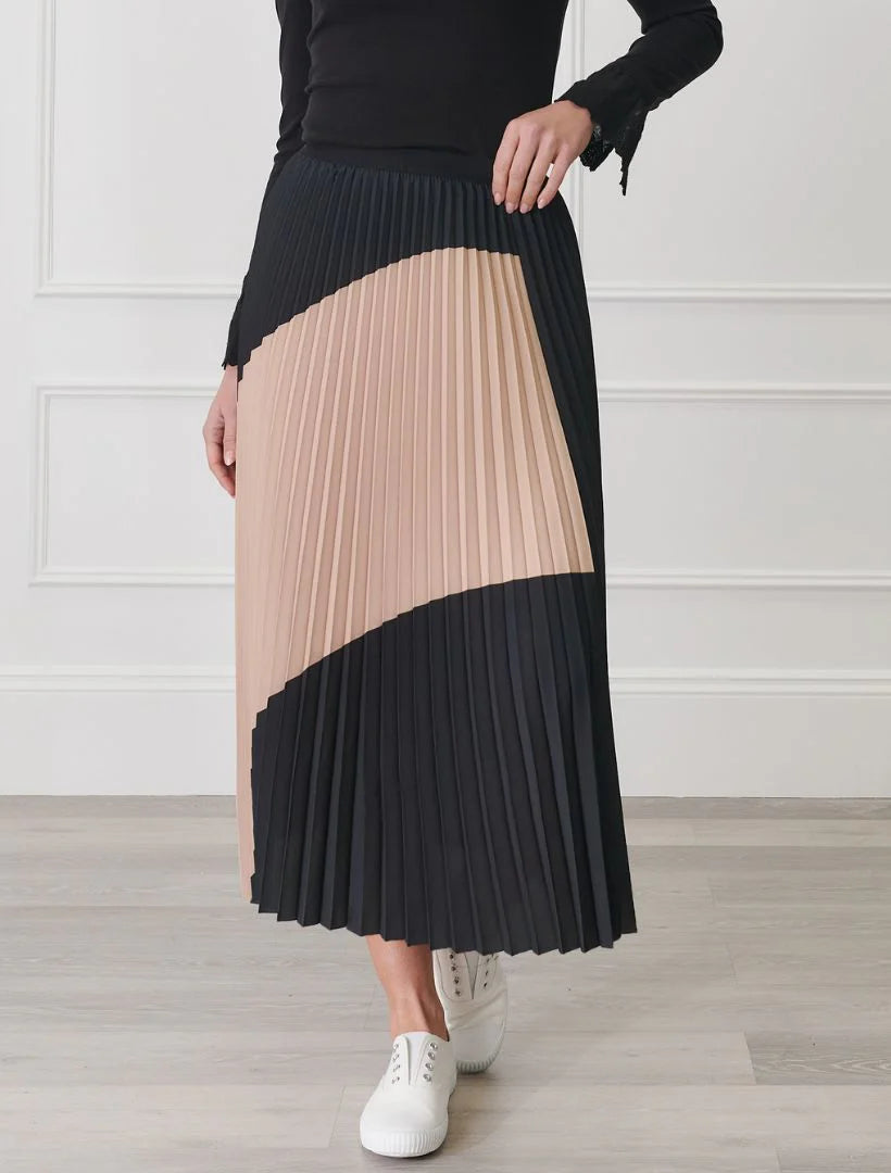 Black Caramel Pleat Skirt