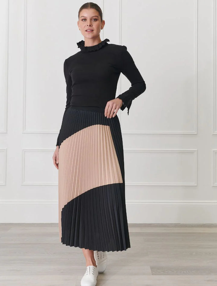 Black Caramel Pleat Skirt