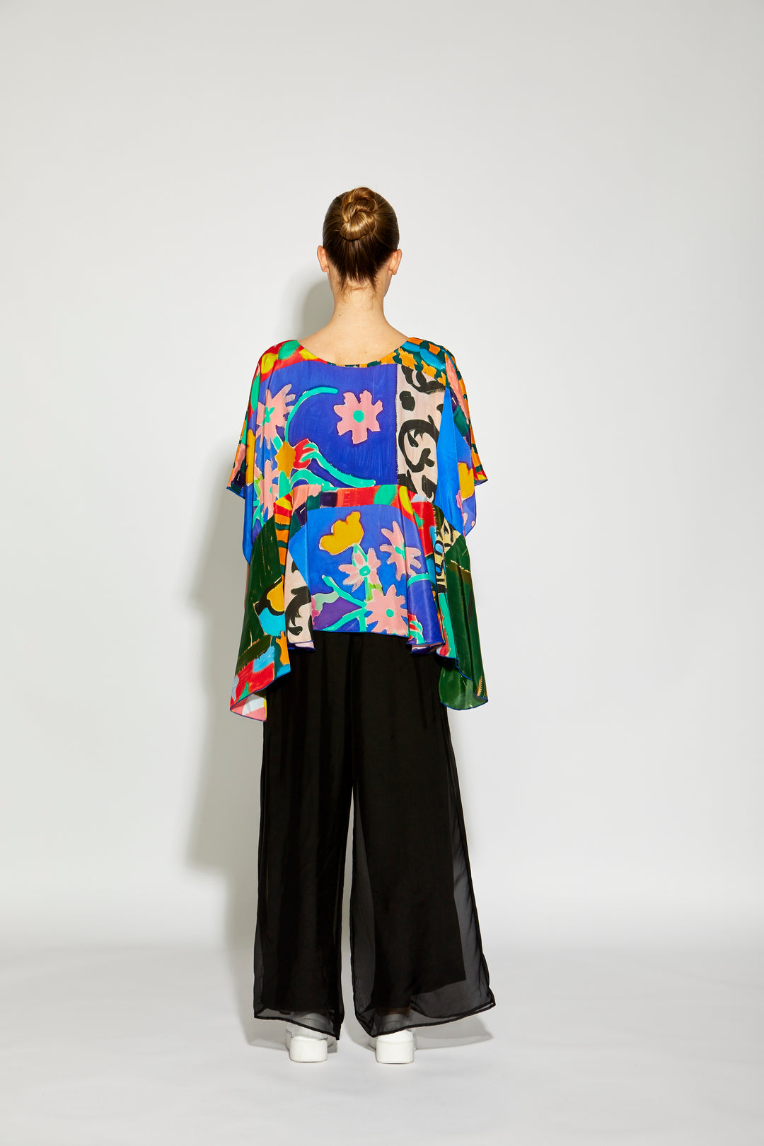 Drape Top Vase Print