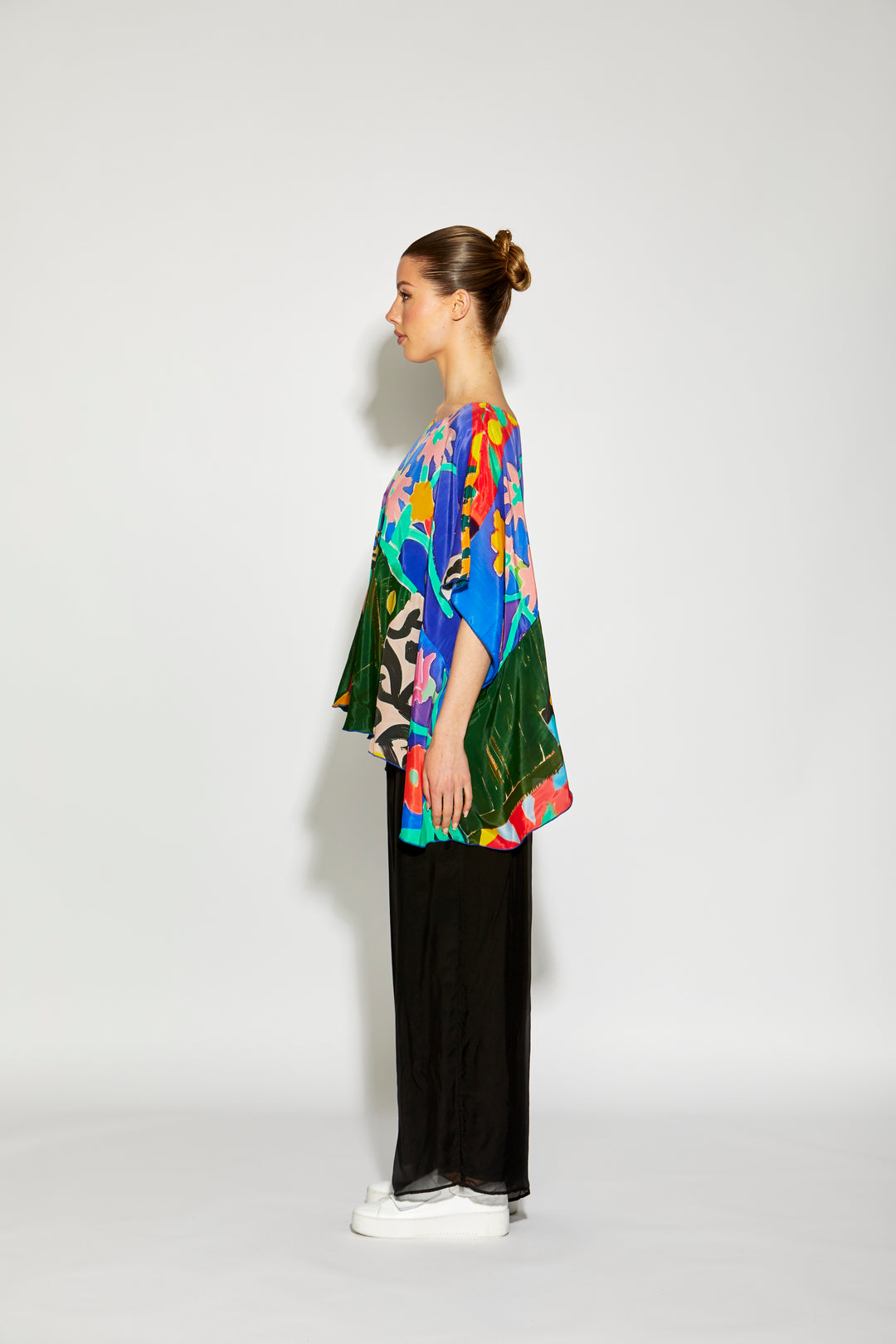 Drape Top Vase Print