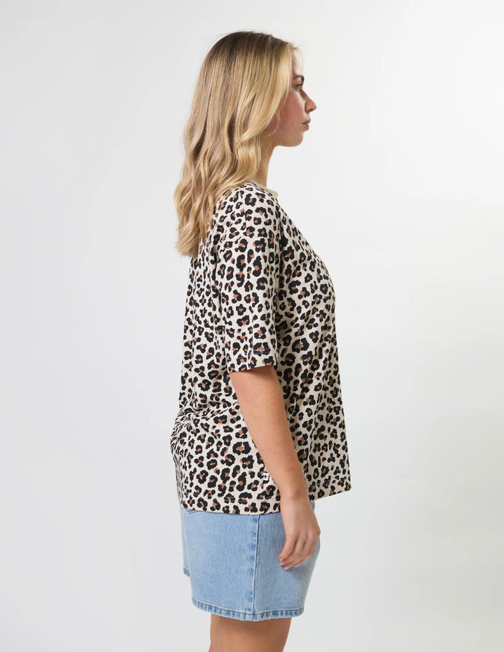 Porter Tee- Leopard