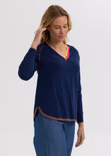 Rounded Bottom V Jumper