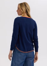 Rounded Bottom V Jumper