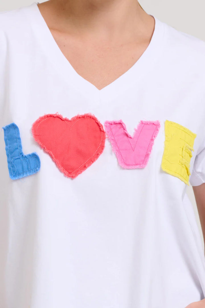 Love T shirt
