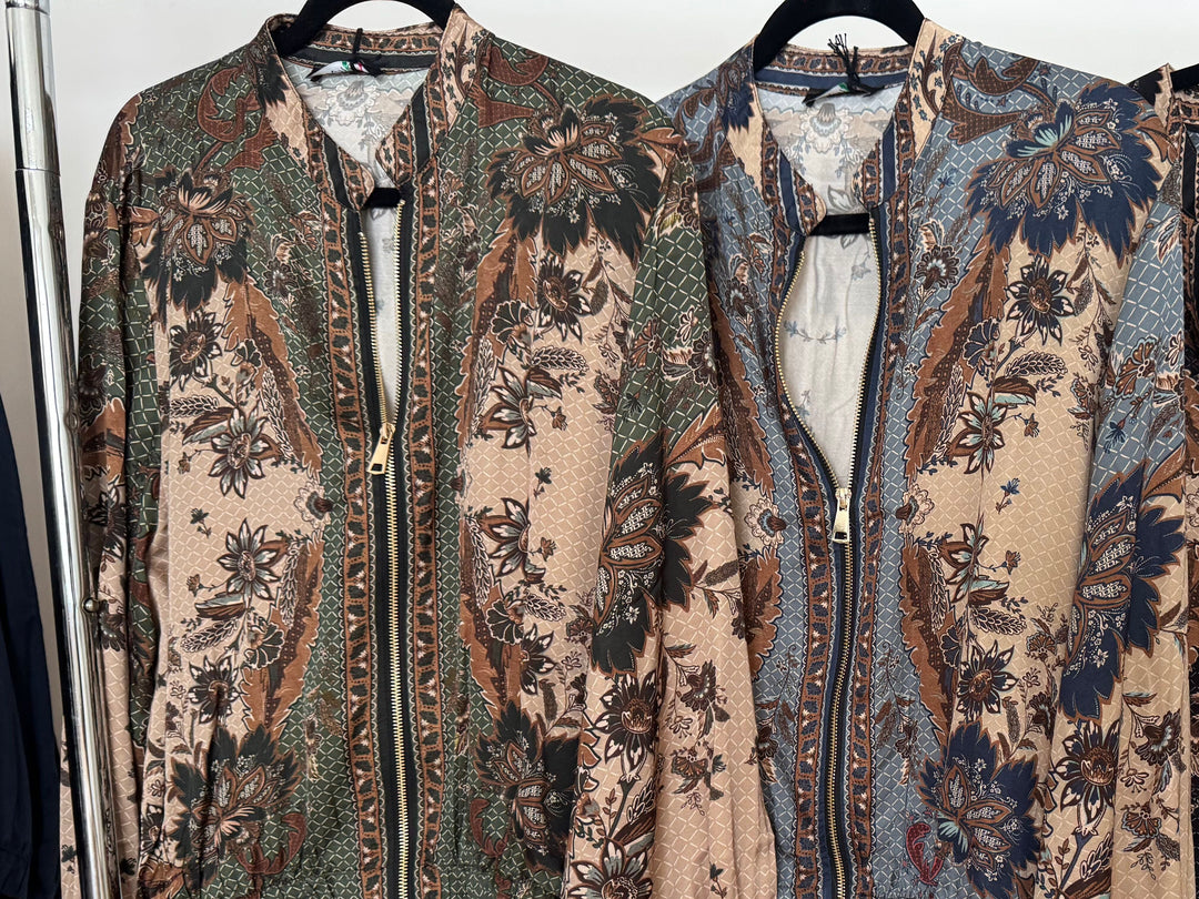 ABRUZZO SILK PRINT ZIP BOMBER