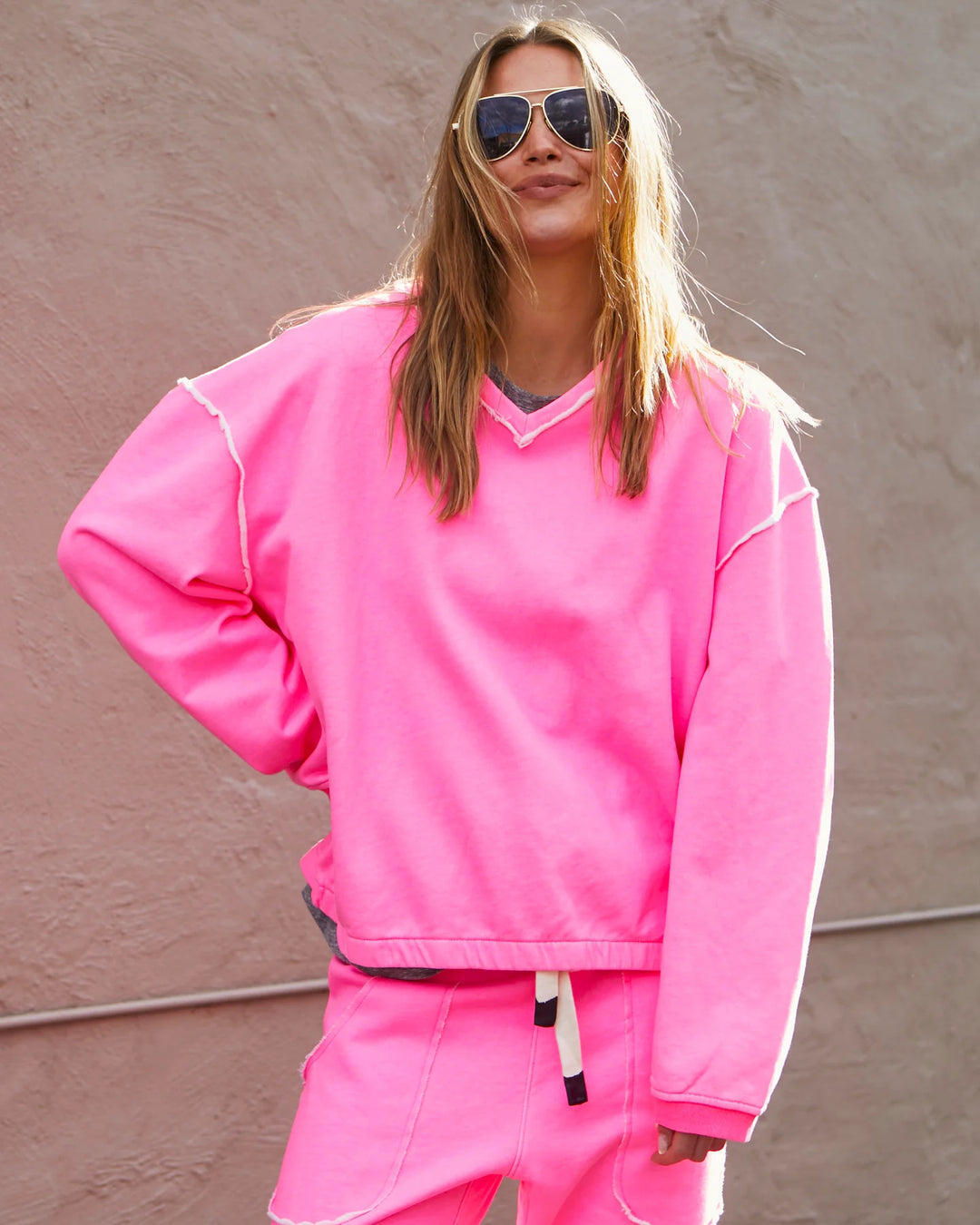 CAPRI  NEON SWEAT
