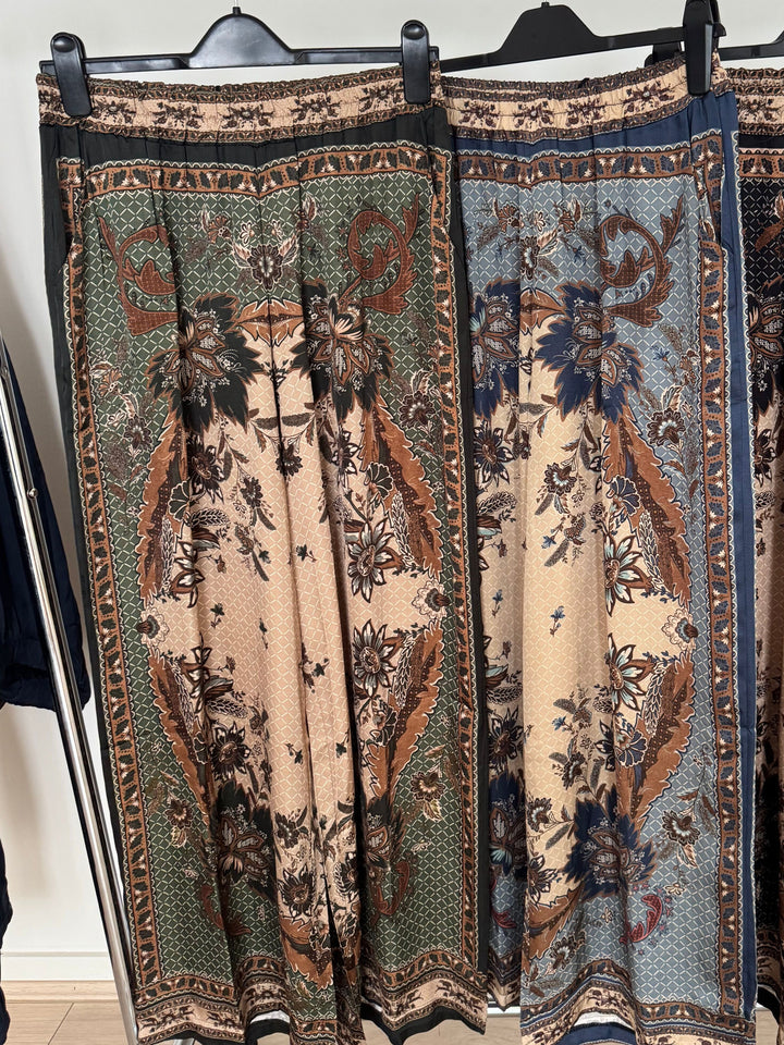 Abruzzo Silk Palazzo Print Pants