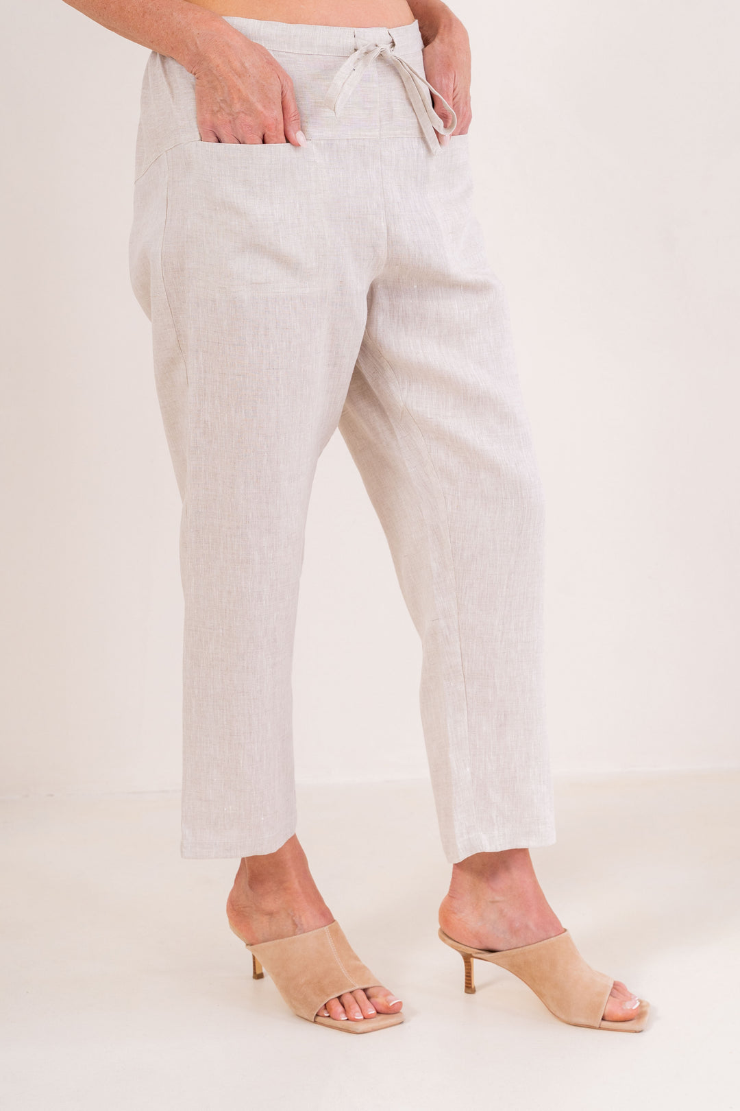 7/8 Drawstring Linen Pant